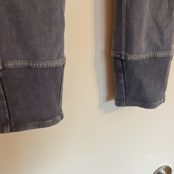 NWOT Lululemon blue/grey jogger style leggings size 4 - Picture 3 of 6